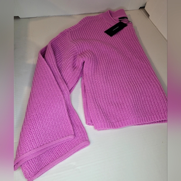 NWT Vero Moda Cyclamen Lilac Cowl Neck Sweater Soft and Stretchy Size M - Picture 2 of 7